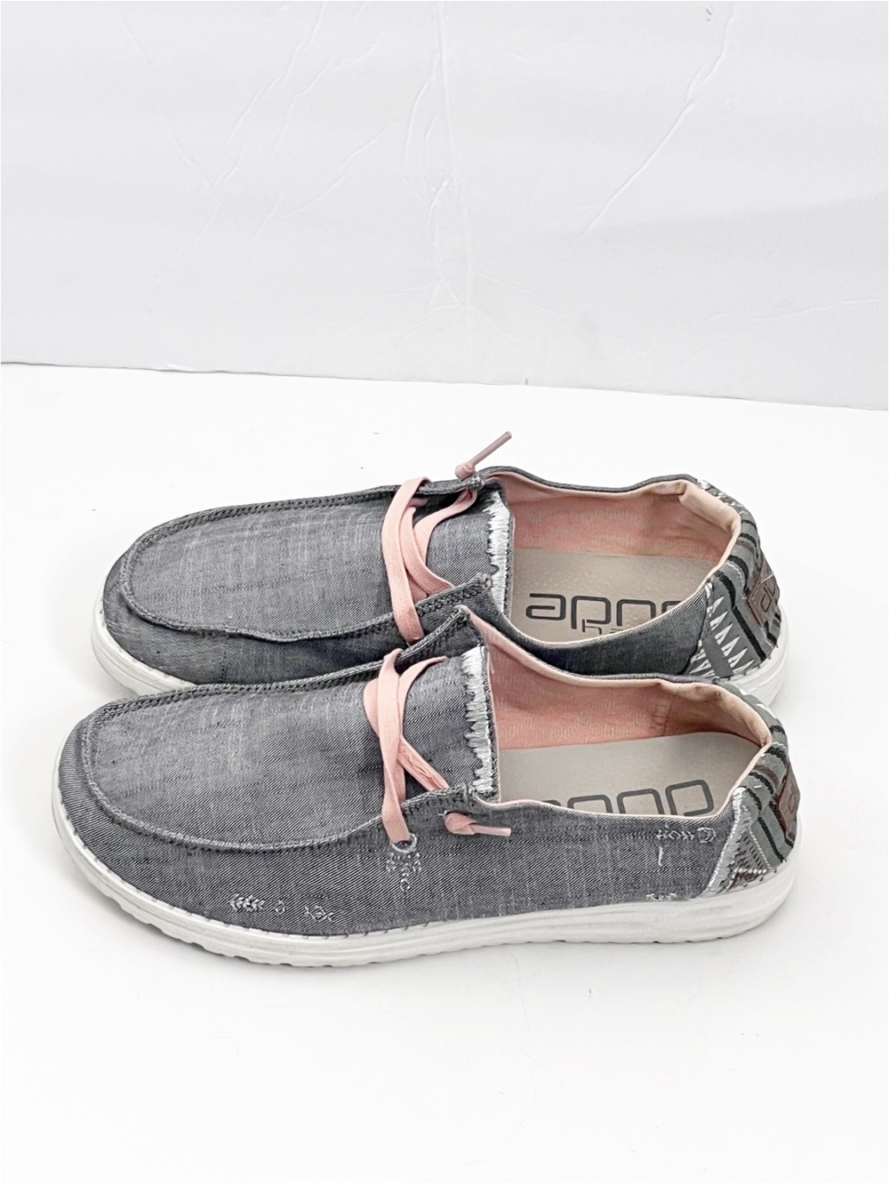 HEY DUDE Wendy Boho Gray Aztec Print Slip On Shoes Size 9 Casual Neutral Comfy - Picture 5 of 11
